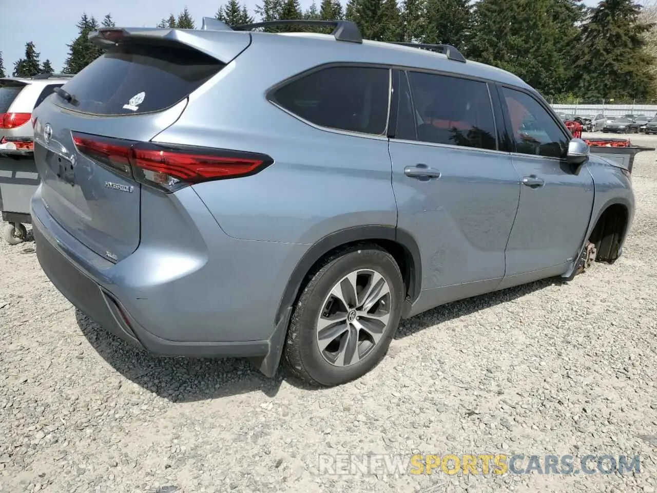3 Photograph of a damaged car 5TDGBRCH2NS093333 TOYOTA HIGHLANDER 2022