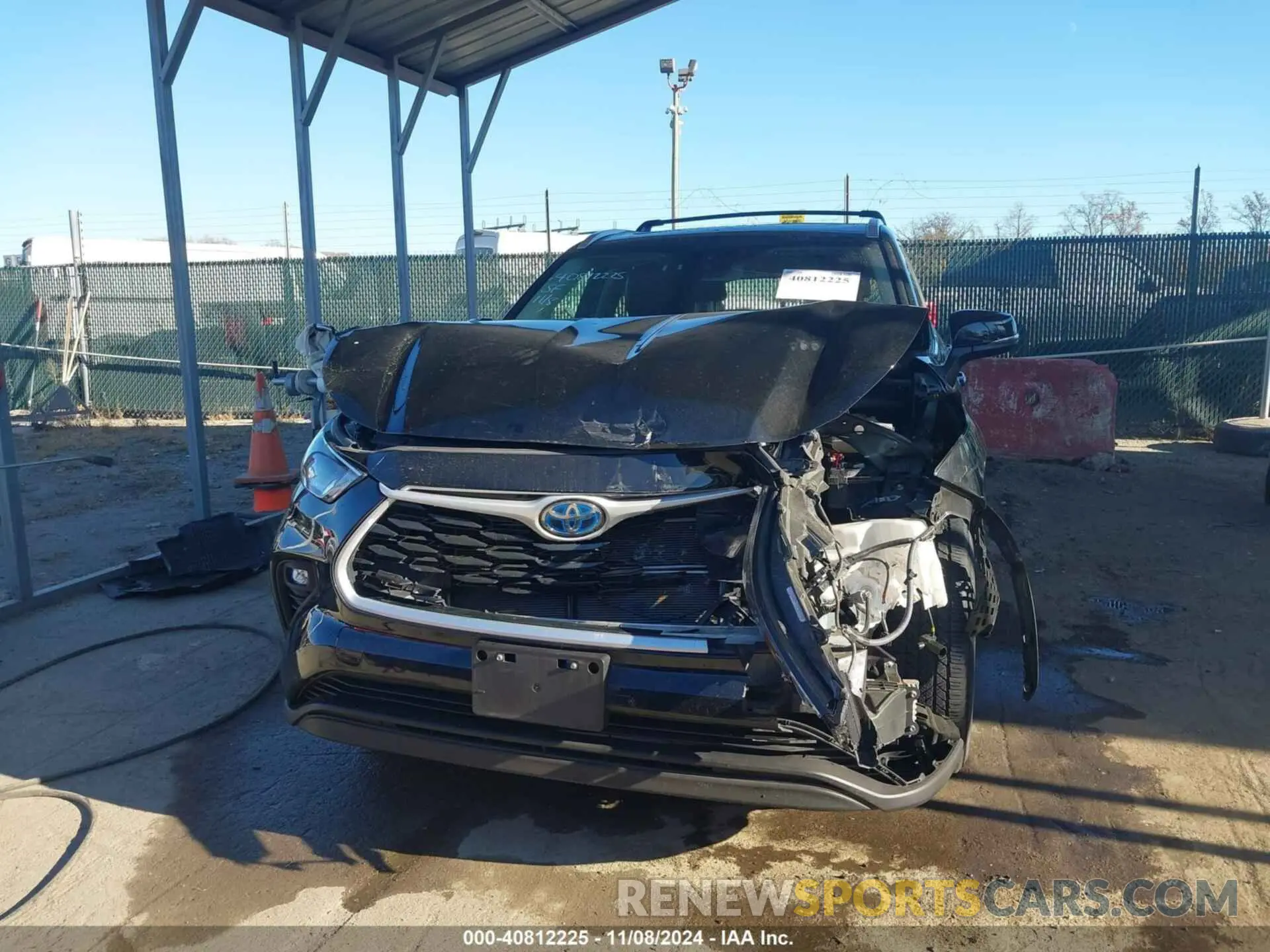 12 Photograph of a damaged car 5TDGBRCH2NS545538 TOYOTA HIGHLANDER 2022