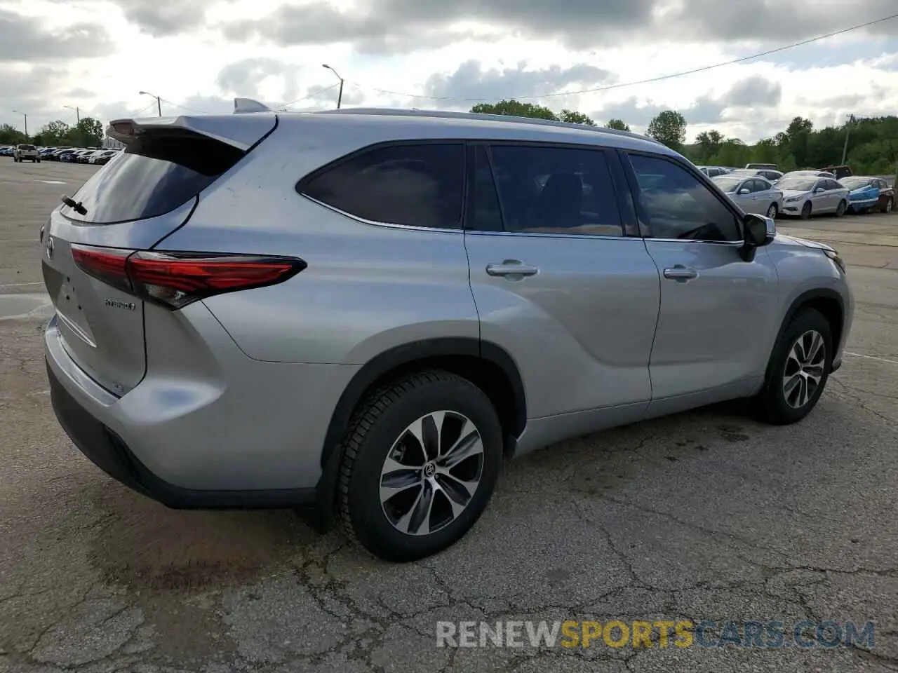 3 Photograph of a damaged car 5TDGBRCH2NS560749 TOYOTA HIGHLANDER 2022