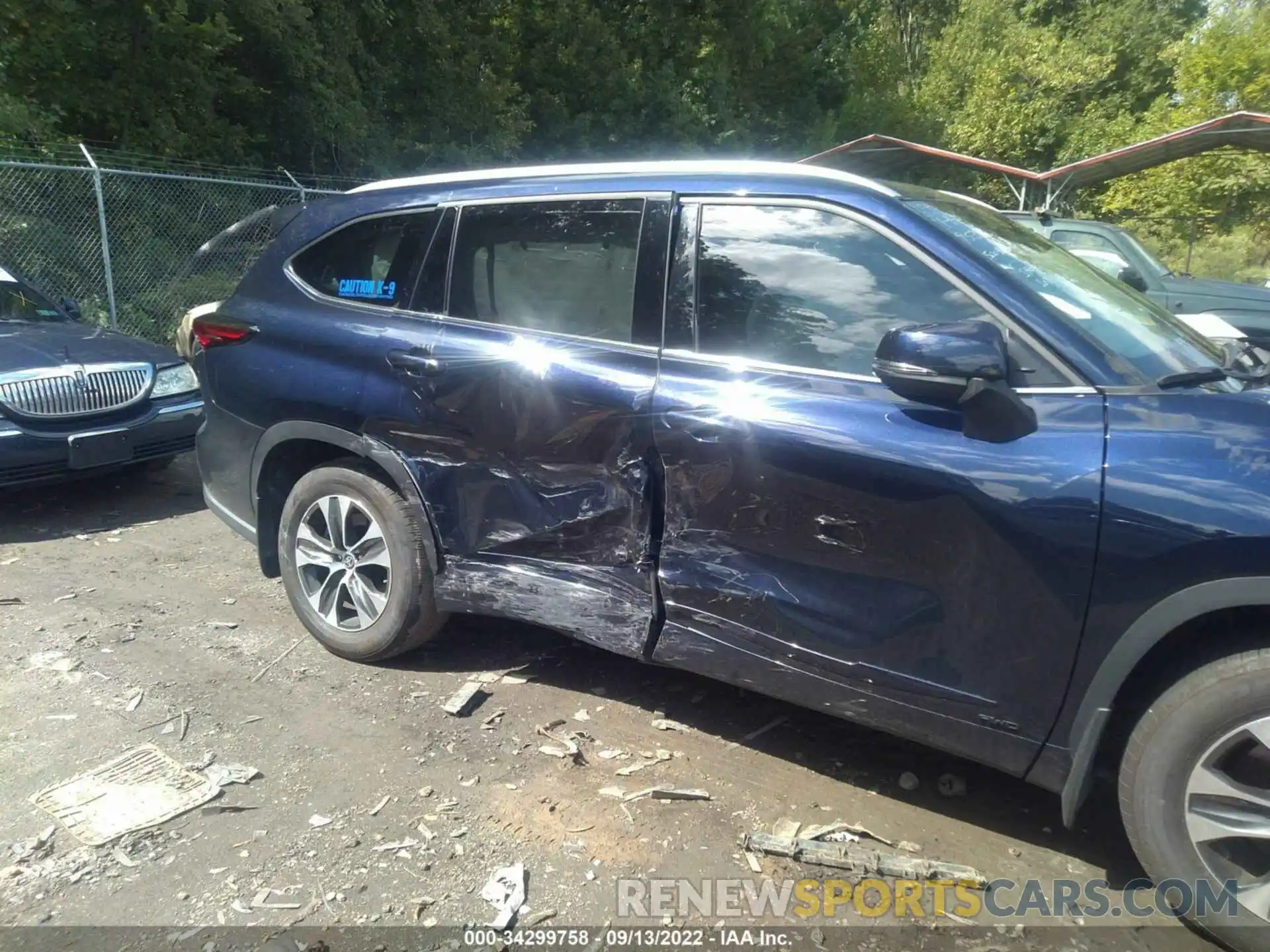 6 Photograph of a damaged car 5TDGBRCH4NS543953 TOYOTA HIGHLANDER 2022