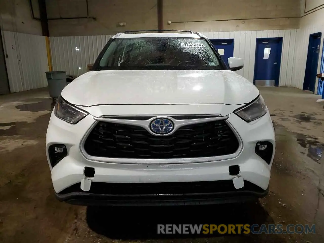5 Photograph of a damaged car 5TDGBRCH4NS549235 TOYOTA HIGHLANDER 2022