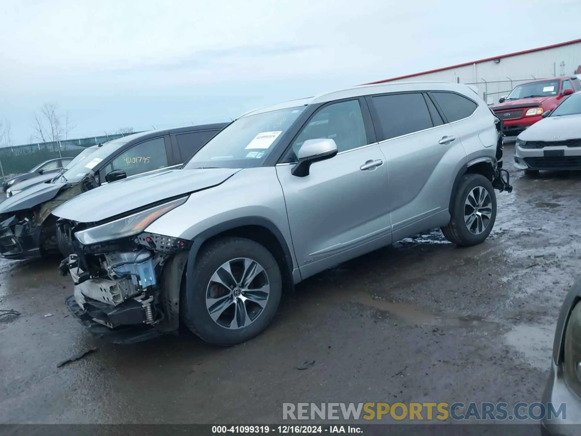 2 Photograph of a damaged car 5TDGBRCH5NS538129 TOYOTA HIGHLANDER 2022