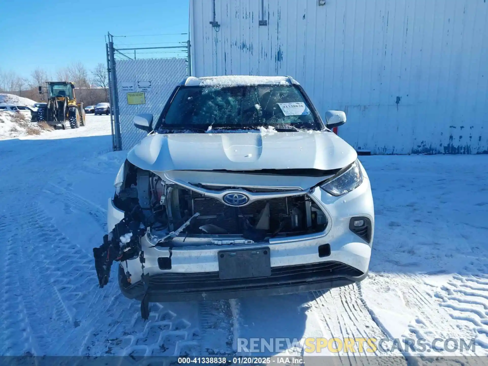 11 Photograph of a damaged car 5TDGBRCH5NS558963 TOYOTA HIGHLANDER 2022