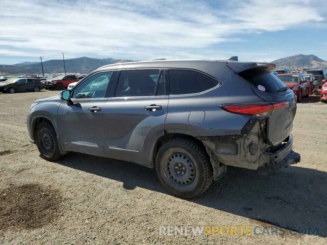 2 Photograph of a damaged car 5TDGBRCH8NS548539 TOYOTA HIGHLANDER 2022