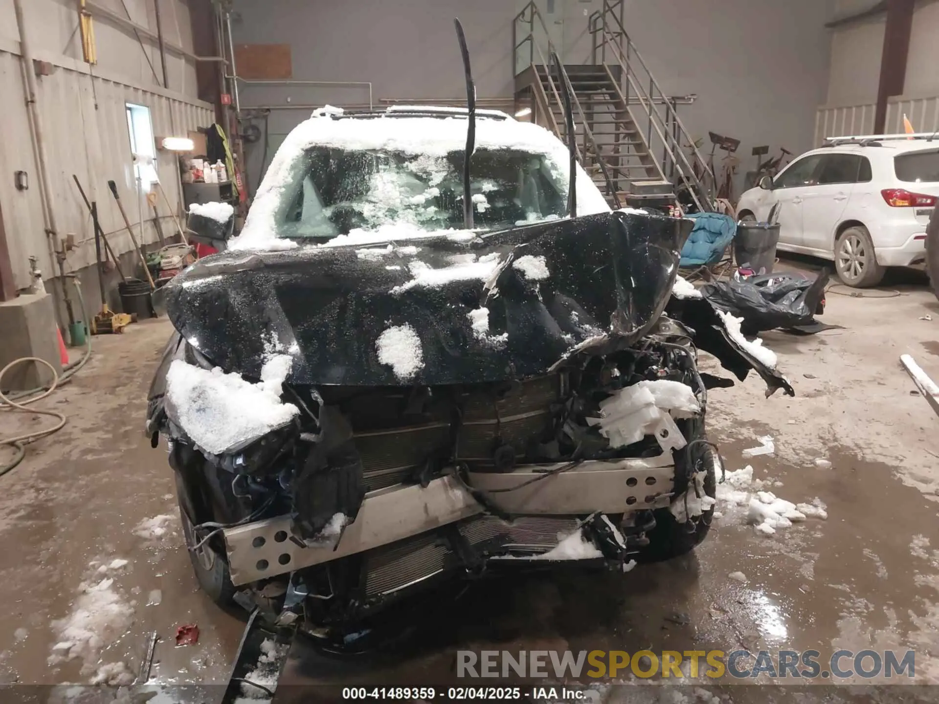 11 Photograph of a damaged car 5TDGBRCH9NS541406 TOYOTA HIGHLANDER 2022