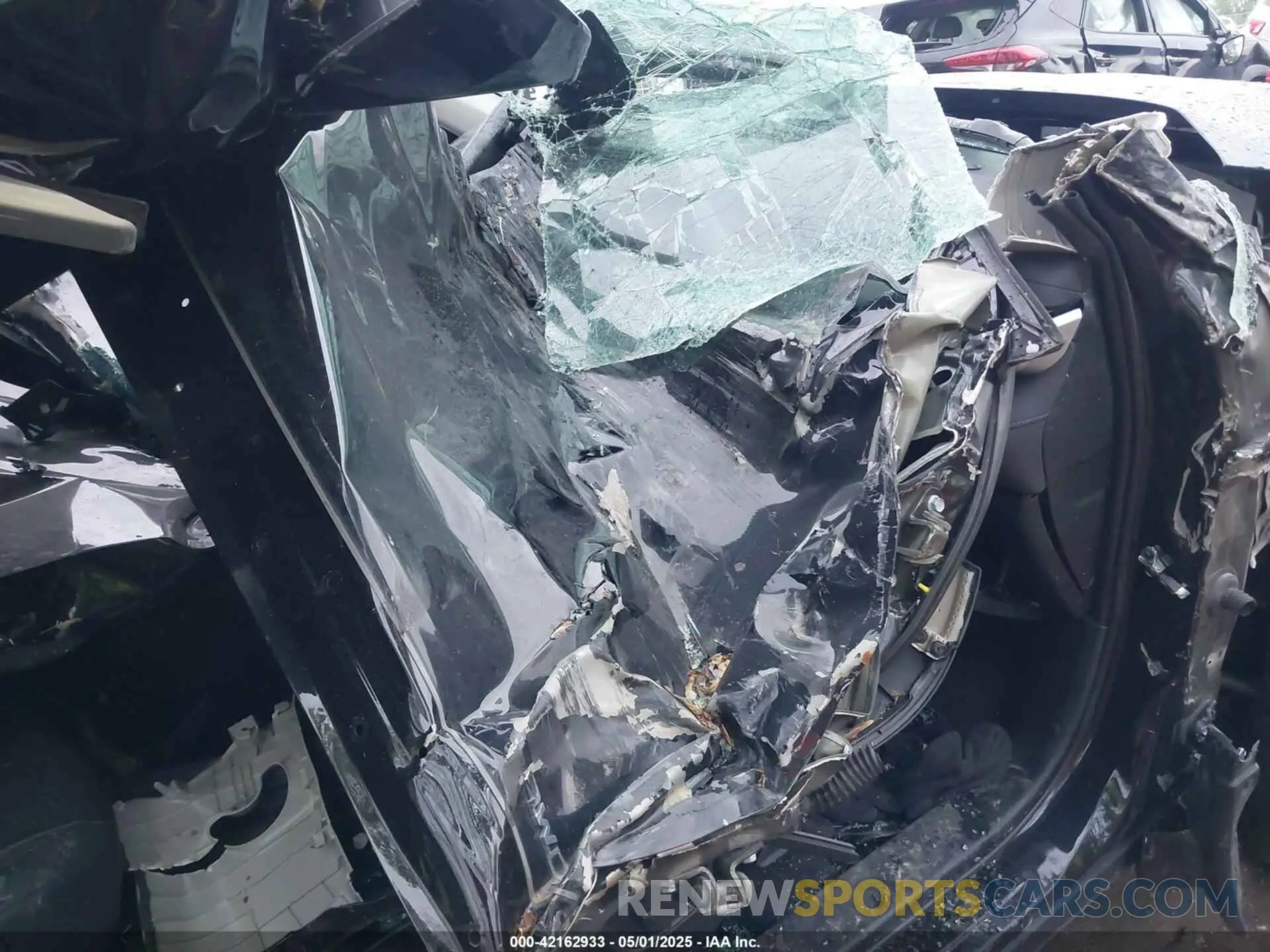 5 Photograph of a damaged car 5TDGBRCH9NS542488 TOYOTA HIGHLANDER 2022