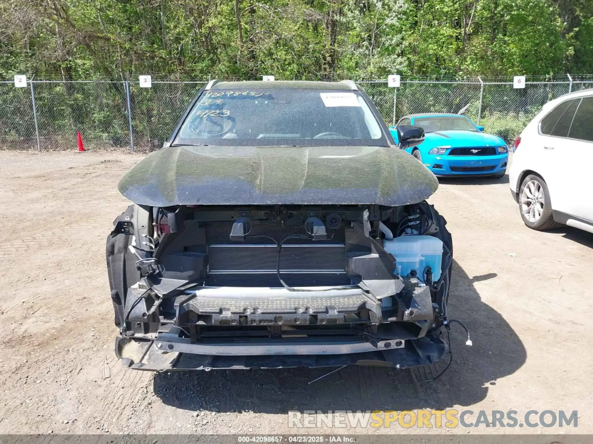 12 Photograph of a damaged car 5TDGBRCHXNS545867 TOYOTA HIGHLANDER 2022