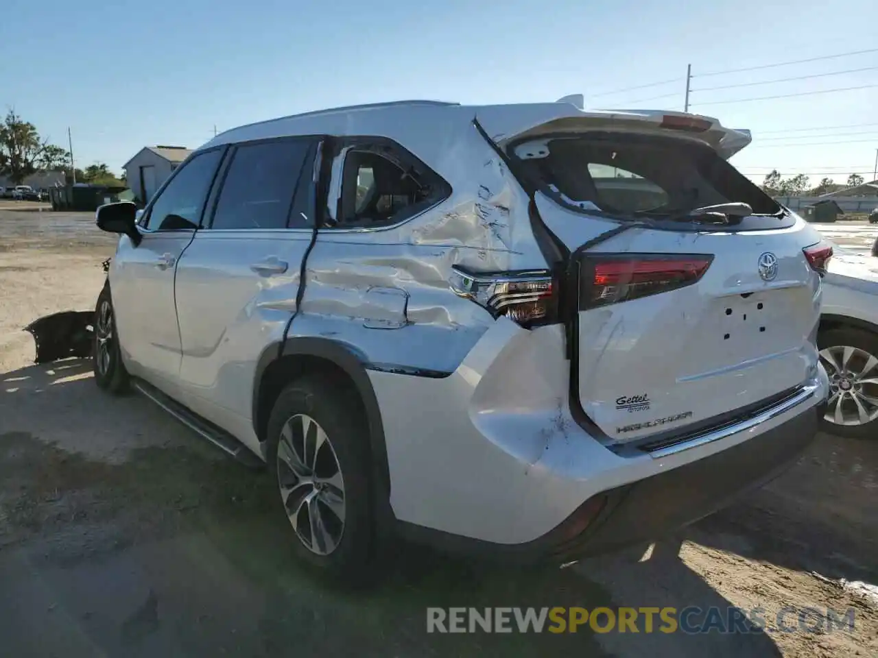 3 Photograph of a damaged car 5TDGZRAH1NS090356 TOYOTA HIGHLANDER 2022