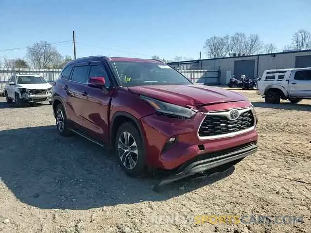 11 Photograph of a damaged car 5TDGZRAH1NS135845 TOYOTA HIGHLANDER 2022