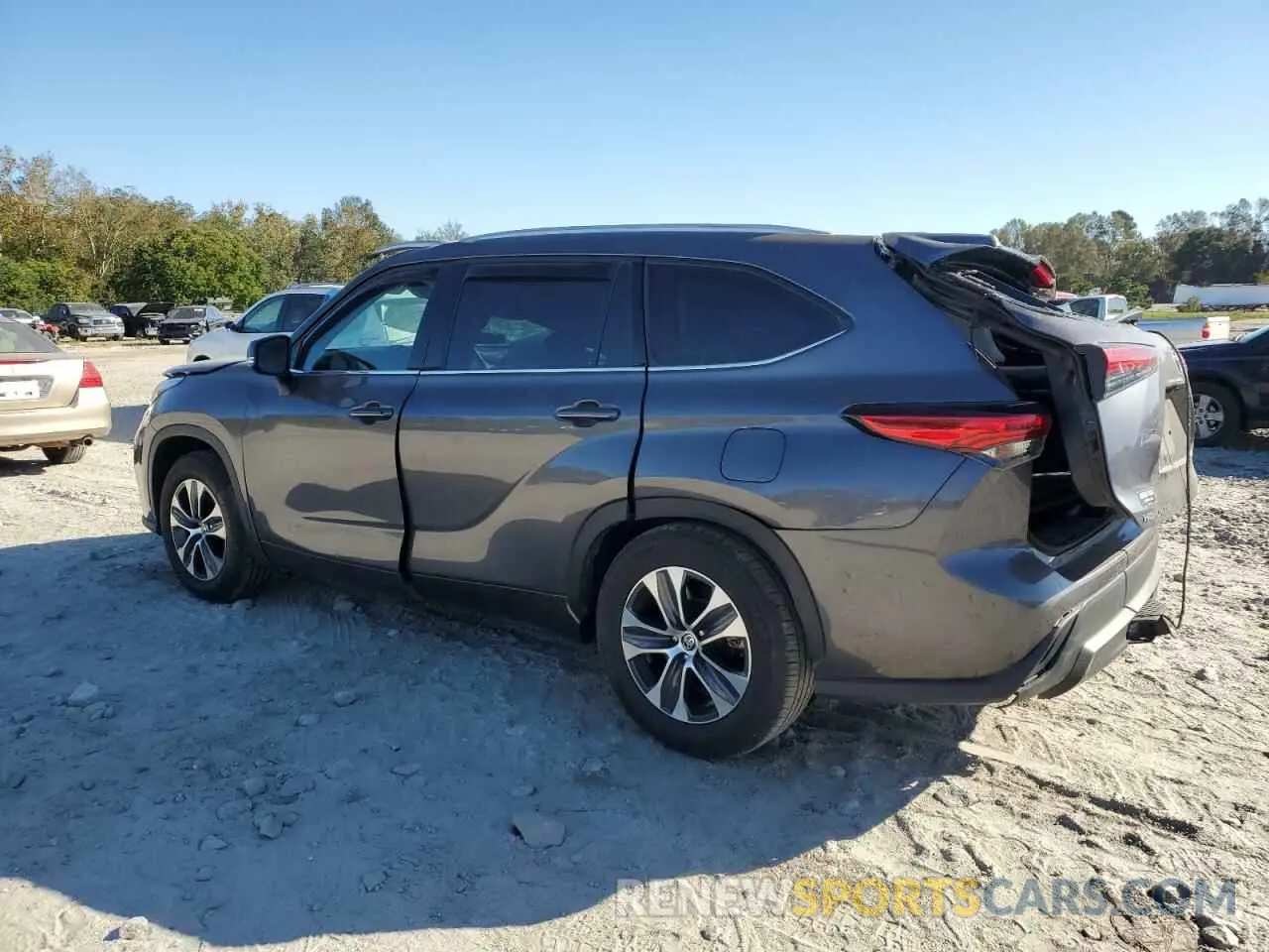 2 Photograph of a damaged car 5TDGZRAH1NS540927 TOYOTA HIGHLANDER 2022