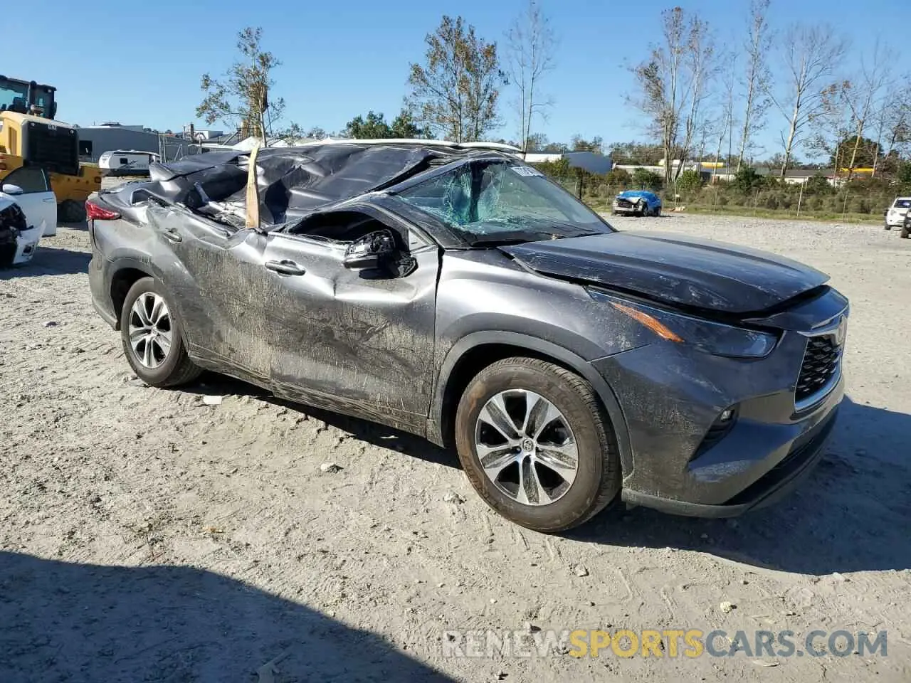 4 Photograph of a damaged car 5TDGZRAH1NS540927 TOYOTA HIGHLANDER 2022