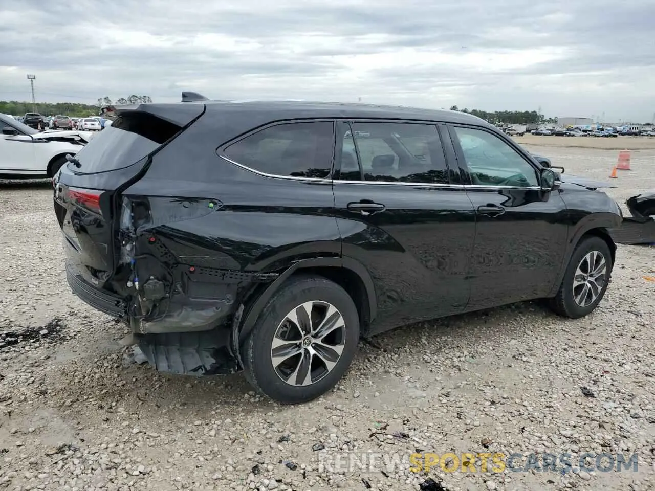 3 Photograph of a damaged car 5TDGZRAH1NS553600 TOYOTA HIGHLANDER 2022