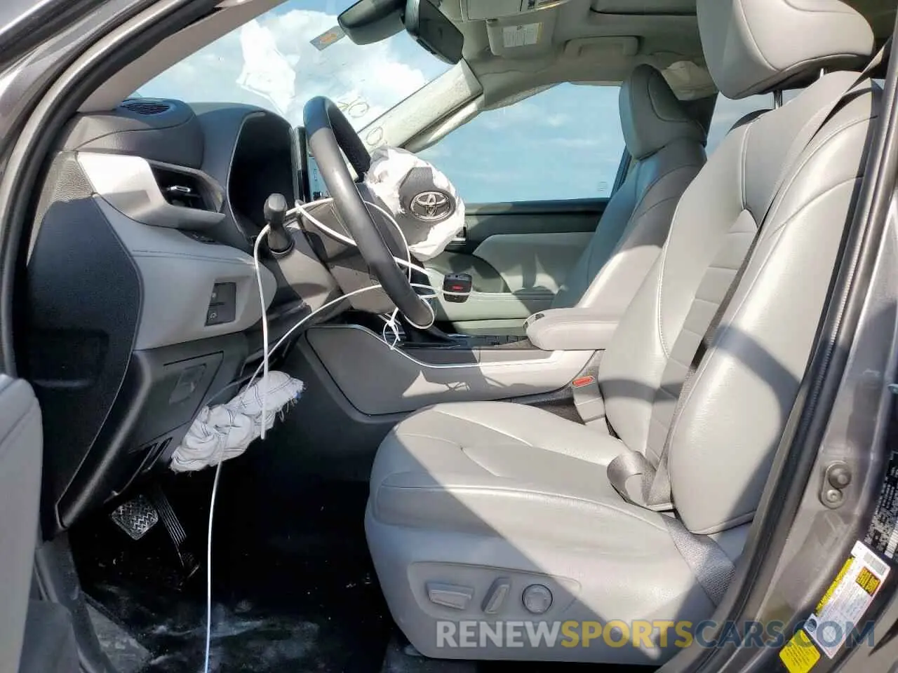 7 Photograph of a damaged car 5TDGZRAH2NS538247 TOYOTA HIGHLANDER 2022