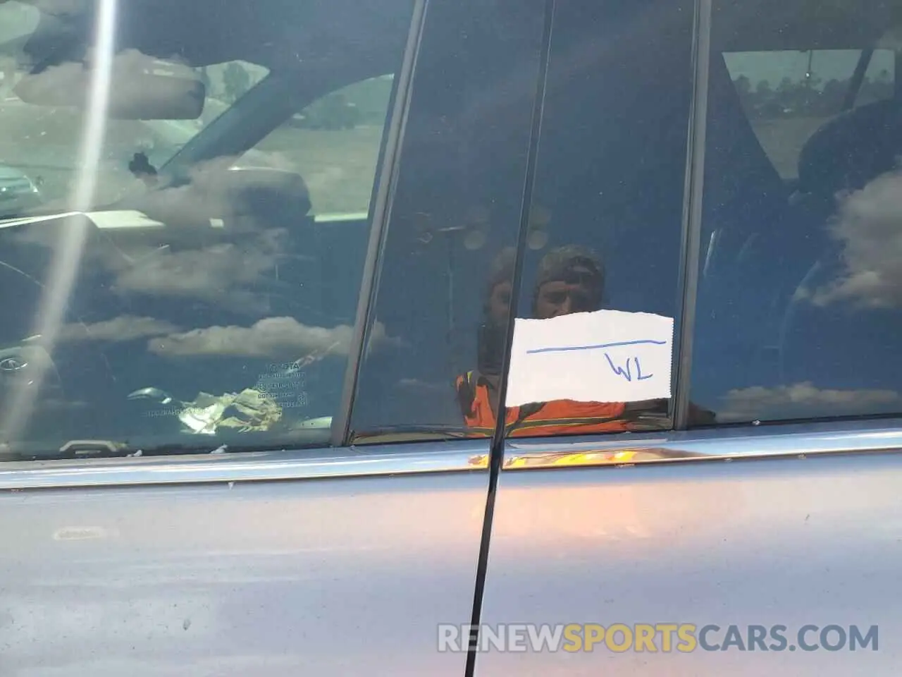 13 Photograph of a damaged car 5TDGZRAH2NS539060 TOYOTA HIGHLANDER 2022