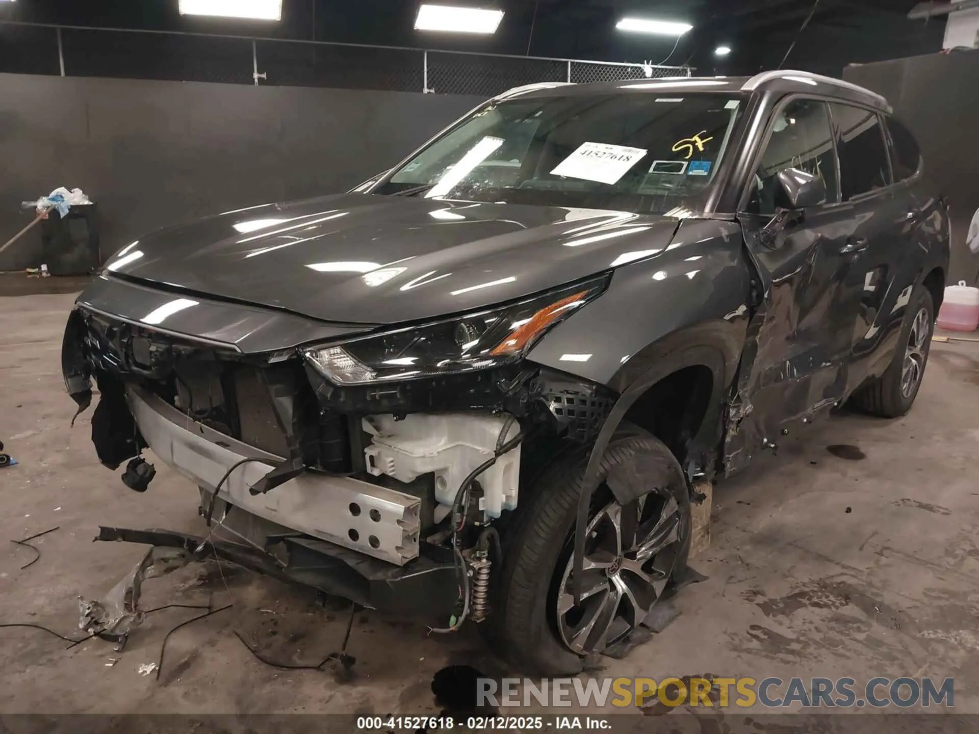 6 Photograph of a damaged car 5TDGZRAH2NS544100 TOYOTA HIGHLANDER 2022