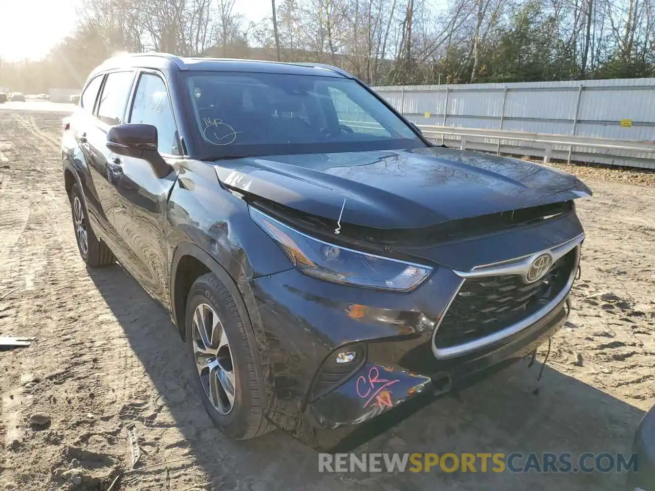 1 Photograph of a damaged car 5TDGZRAH3NS107044 TOYOTA HIGHLANDER 2022