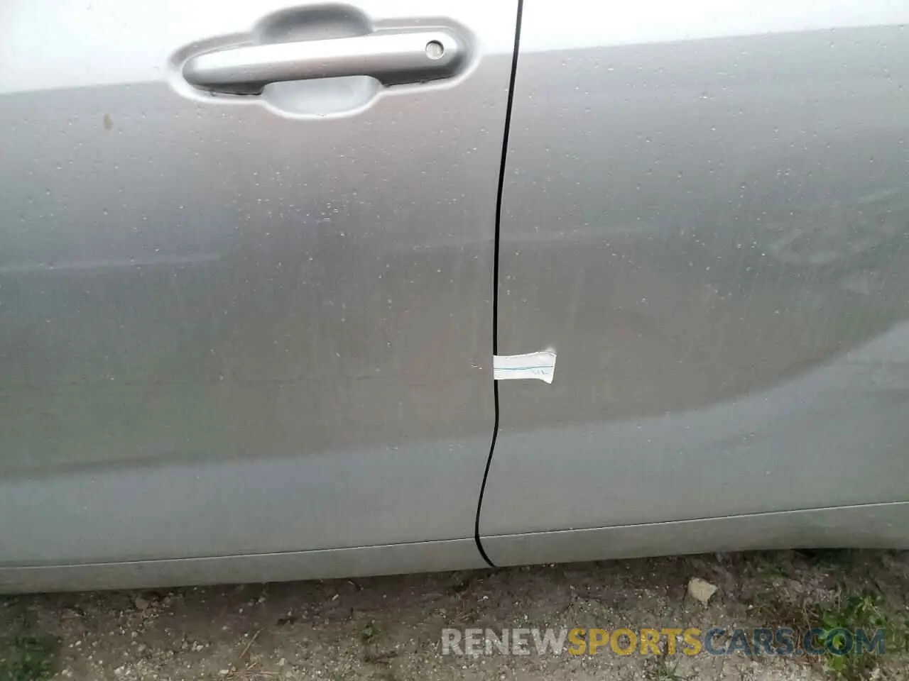 13 Photograph of a damaged car 5TDGZRAH3NS109716 TOYOTA HIGHLANDER 2022