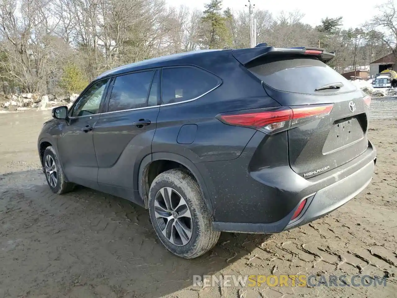 2 Photograph of a damaged car 5TDGZRAH3NS111837 TOYOTA HIGHLANDER 2022