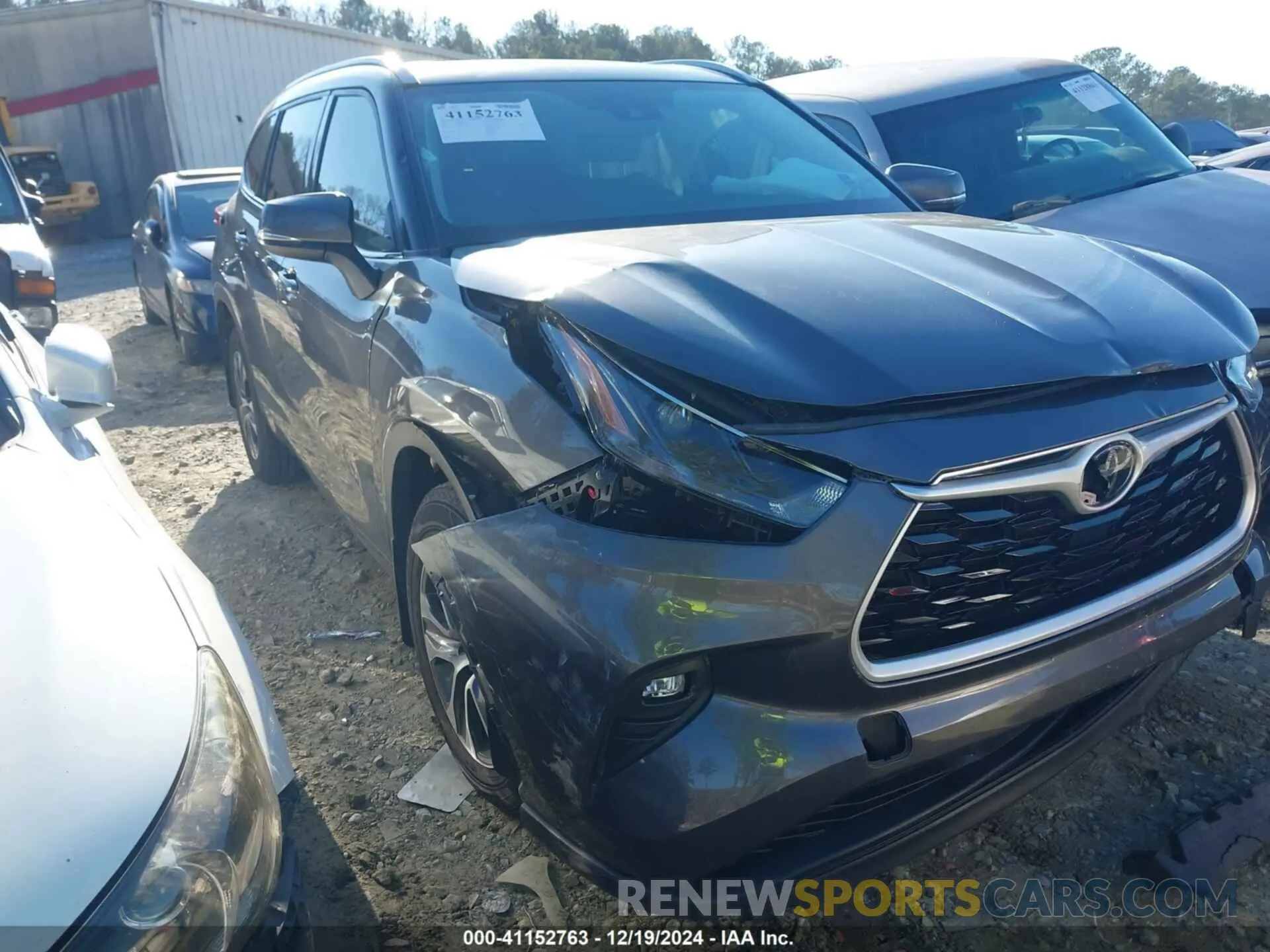 1 Photograph of a damaged car 5TDGZRAH3NS544865 TOYOTA HIGHLANDER 2022