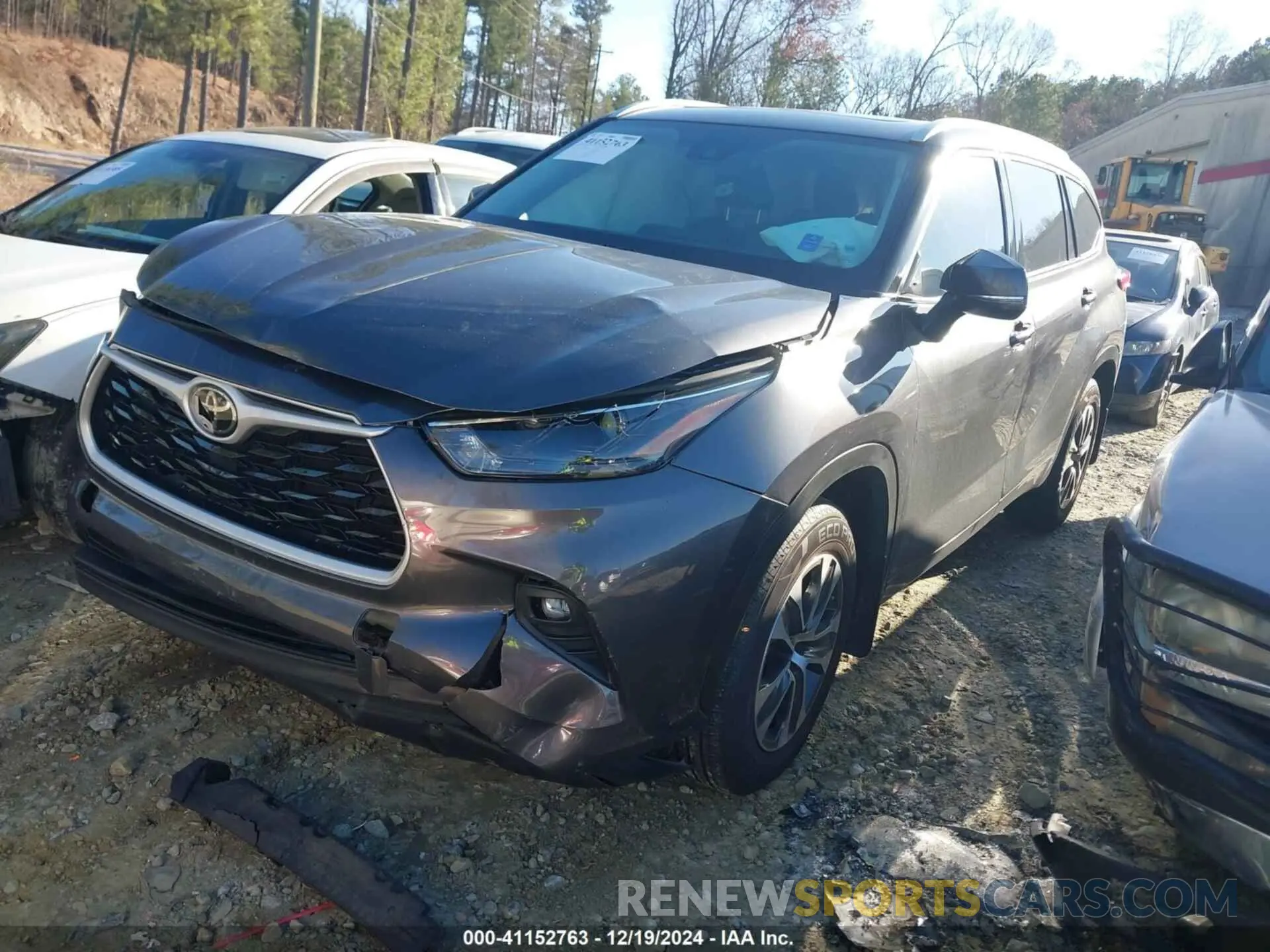 2 Photograph of a damaged car 5TDGZRAH3NS544865 TOYOTA HIGHLANDER 2022