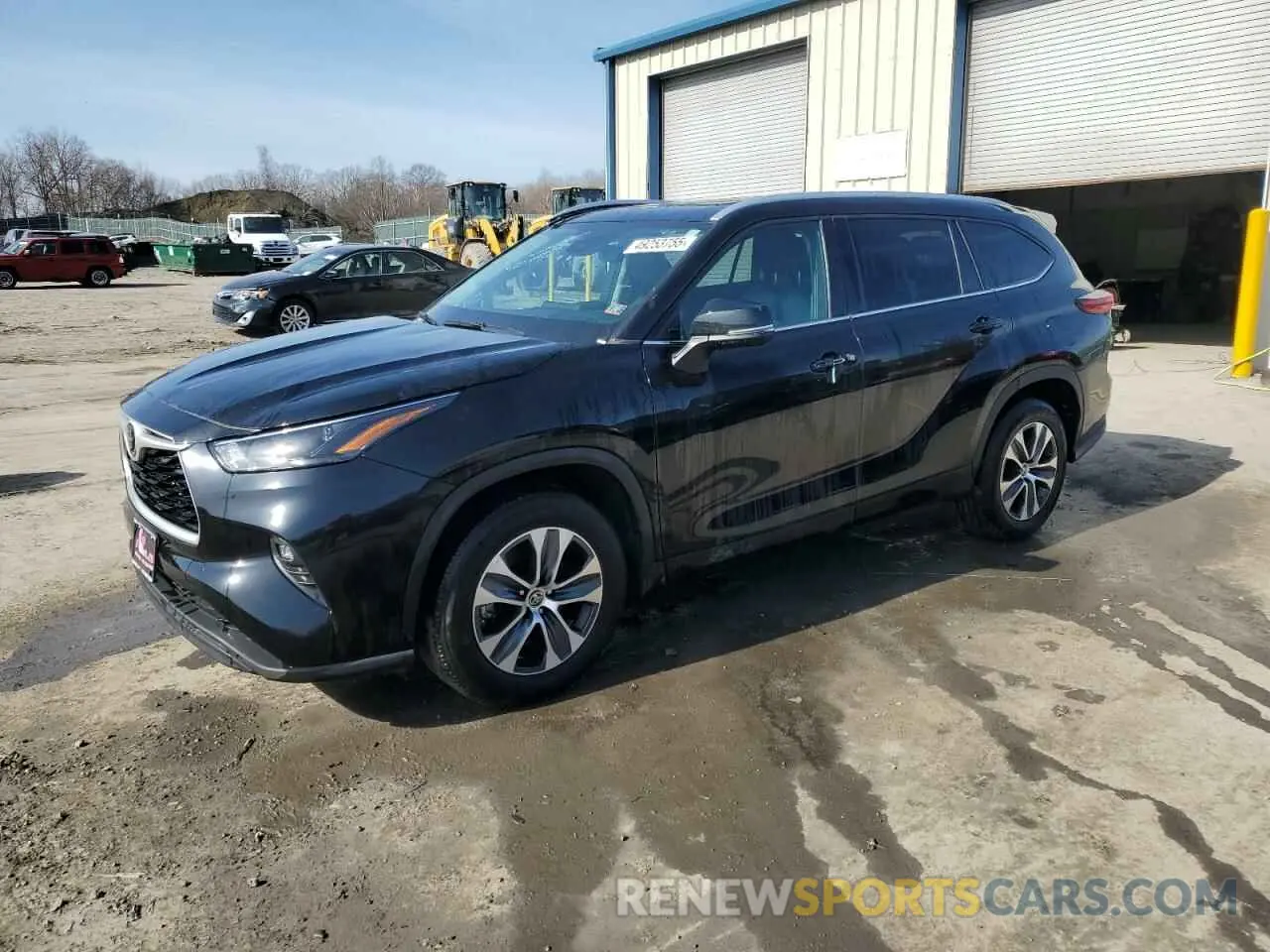 1 Photograph of a damaged car 5TDGZRAH4NS120434 TOYOTA HIGHLANDER 2022