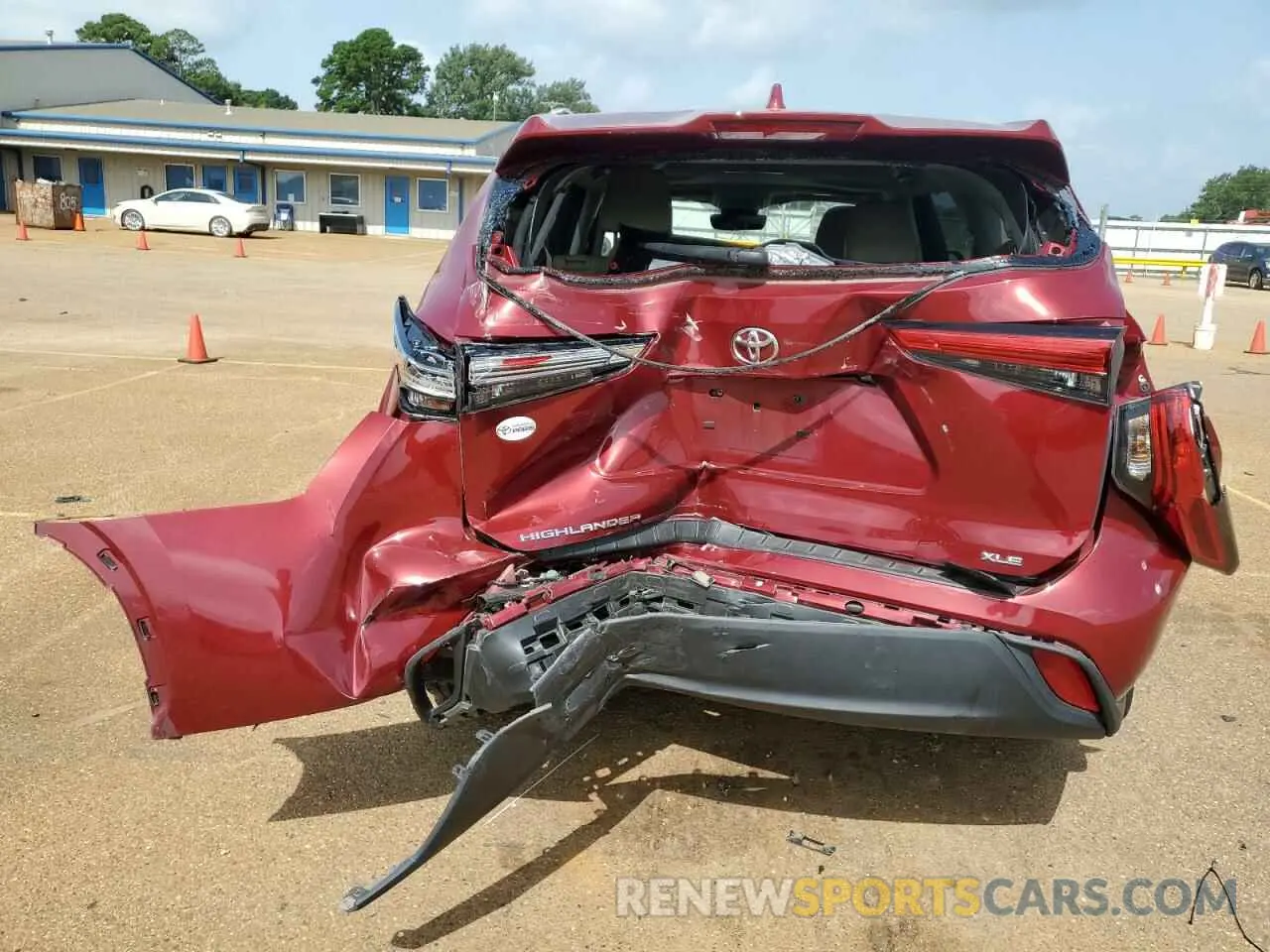 6 Photograph of a damaged car 5TDGZRAH4NS121065 TOYOTA HIGHLANDER 2022