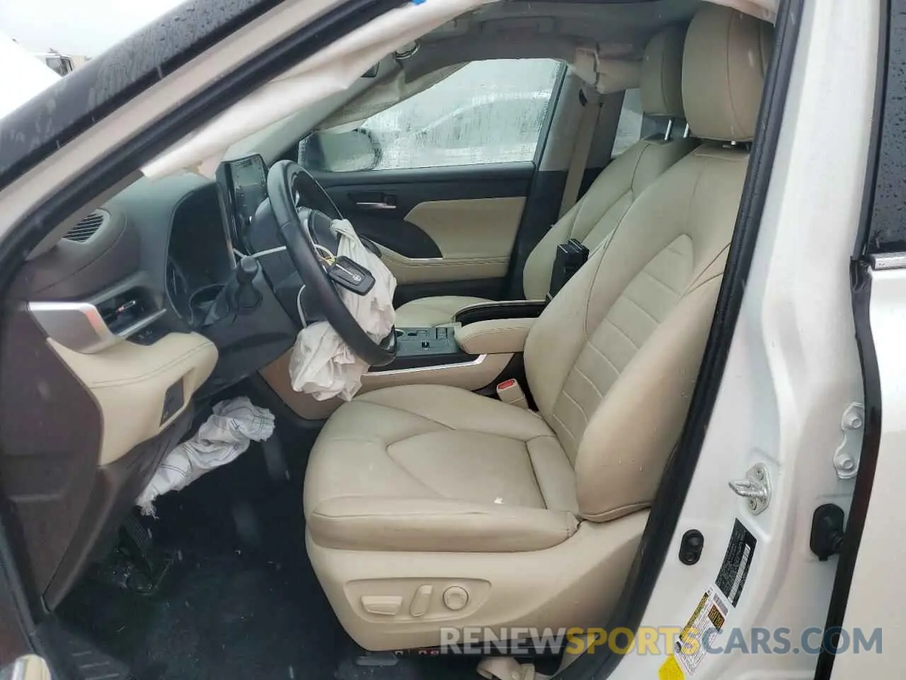 7 Photograph of a damaged car 5TDGZRAH5NS553485 TOYOTA HIGHLANDER 2022