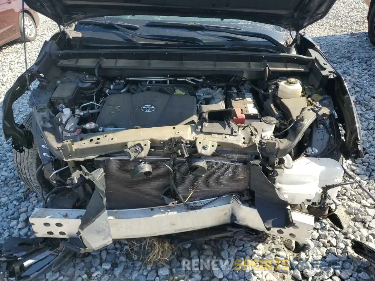 11 Photograph of a damaged car 5TDGZRAH6NS132648 TOYOTA HIGHLANDER 2022
