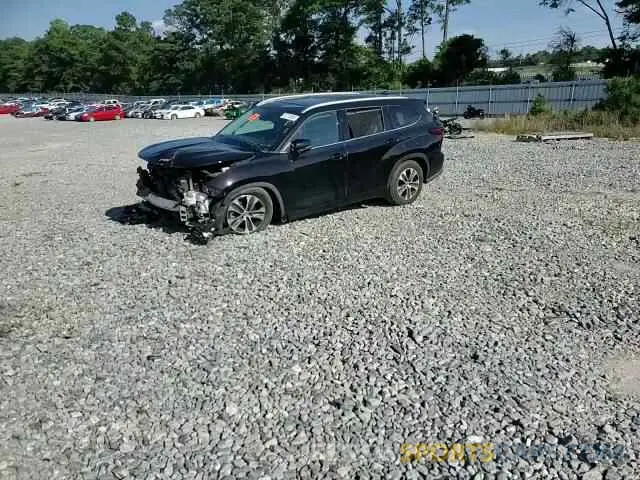 13 Photograph of a damaged car 5TDGZRAH6NS132648 TOYOTA HIGHLANDER 2022