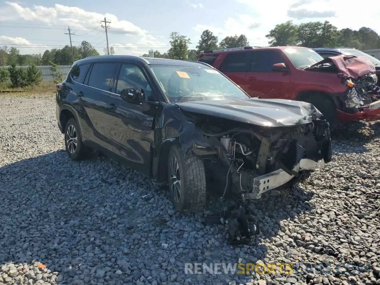 4 Photograph of a damaged car 5TDGZRAH6NS132648 TOYOTA HIGHLANDER 2022