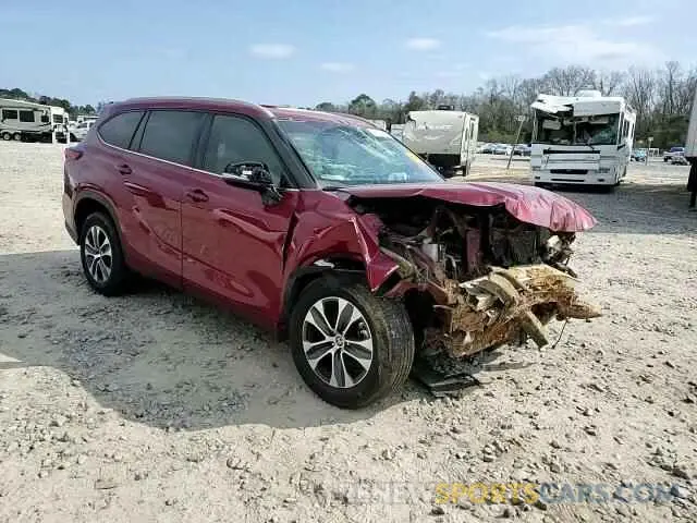 11 Photograph of a damaged car 5TDGZRAH6NS553429 TOYOTA HIGHLANDER 2022