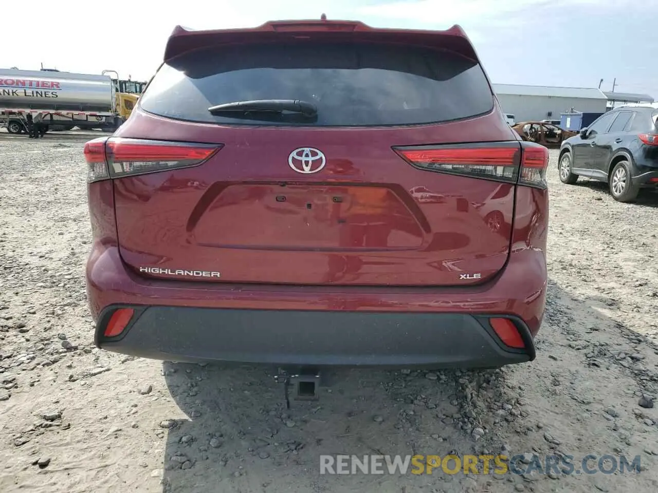 6 Photograph of a damaged car 5TDGZRAH6NS553429 TOYOTA HIGHLANDER 2022
