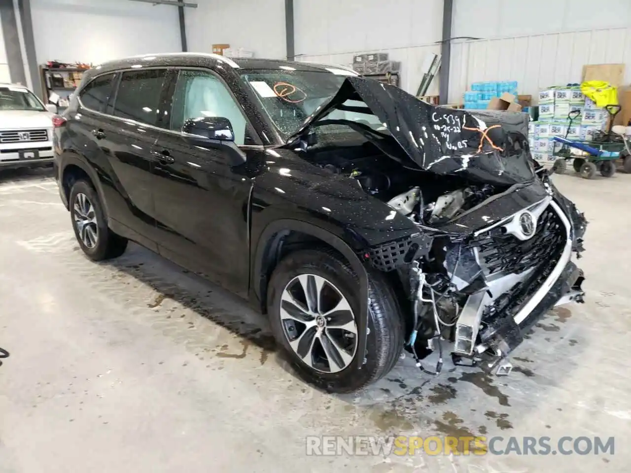 4 Photograph of a damaged car 5TDGZRAH7NS546246 TOYOTA HIGHLANDER 2022