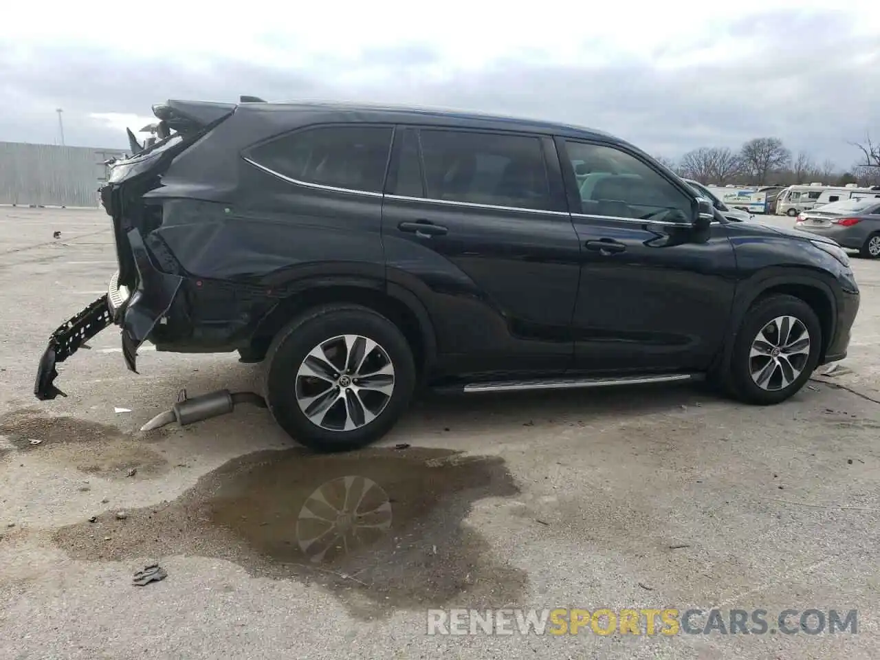 3 Photograph of a damaged car 5TDGZRAH7NS558445 TOYOTA HIGHLANDER 2022