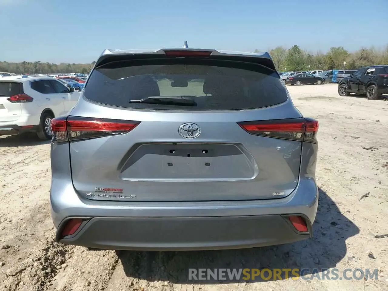 6 Photograph of a damaged car 5TDGZRAH8NS128309 TOYOTA HIGHLANDER 2022