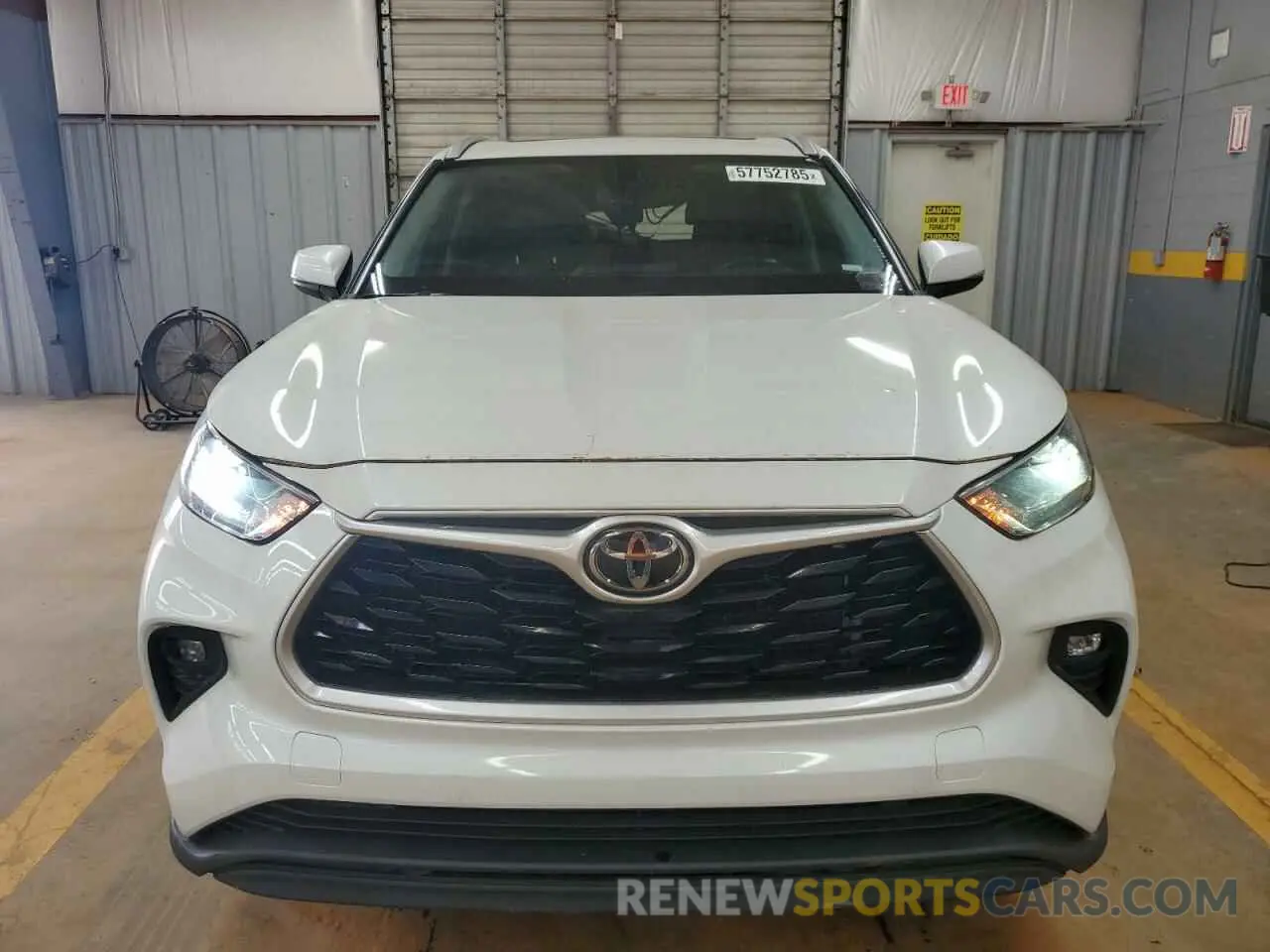 5 Photograph of a damaged car 5TDGZRAH9NS093618 TOYOTA HIGHLANDER 2022