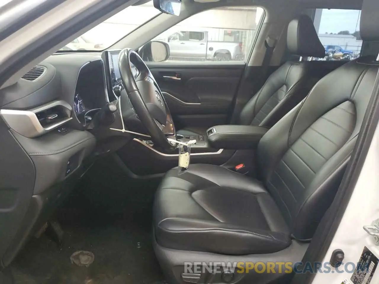 7 Photograph of a damaged car 5TDGZRAH9NS093618 TOYOTA HIGHLANDER 2022