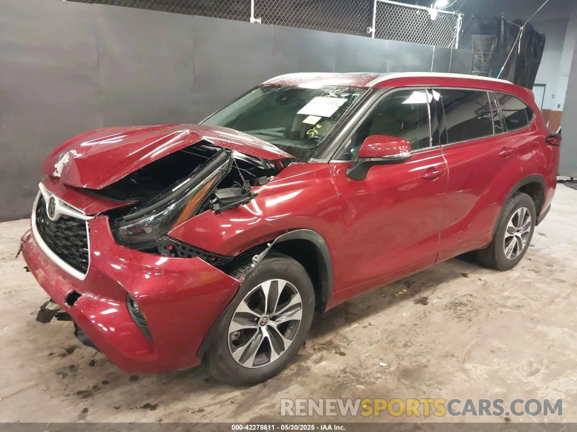 2 Photograph of a damaged car 5TDGZRAHXNS557967 TOYOTA HIGHLANDER 2022
