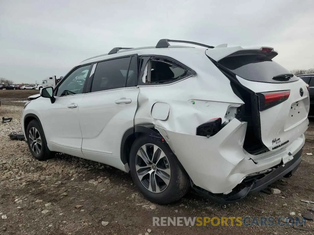 2 Photograph of a damaged car 5TDGZRBH0NS254176 TOYOTA HIGHLANDER 2022
