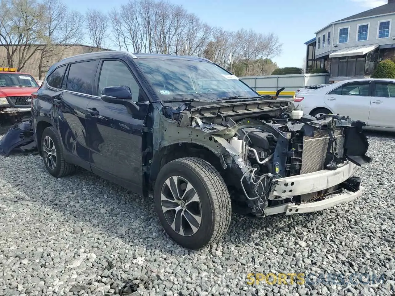 4 Photograph of a damaged car 5TDGZRBH0NS563064 TOYOTA HIGHLANDER 2022