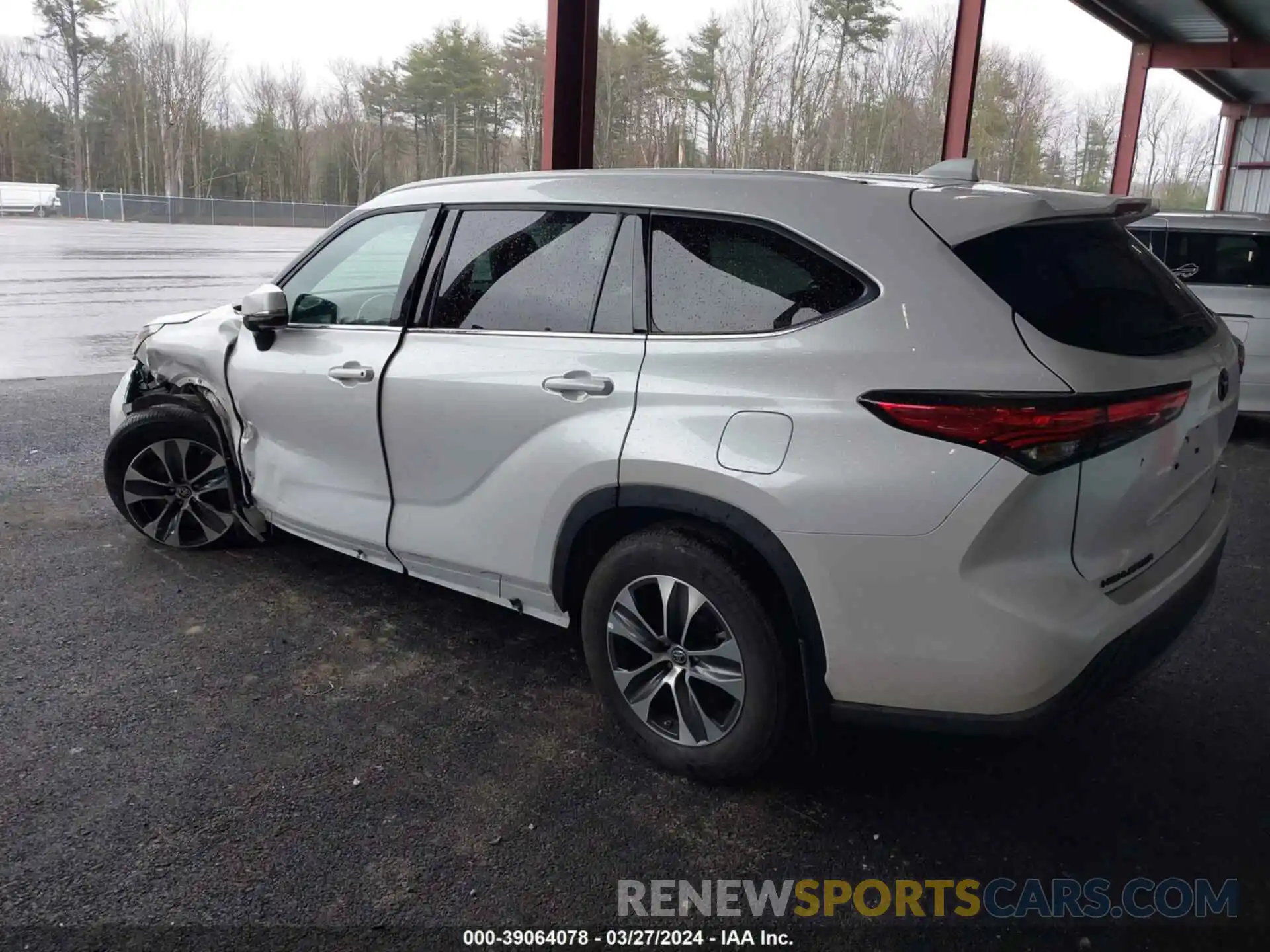 3 Photograph of a damaged car 5TDGZRBH0NS596856 TOYOTA HIGHLANDER 2022