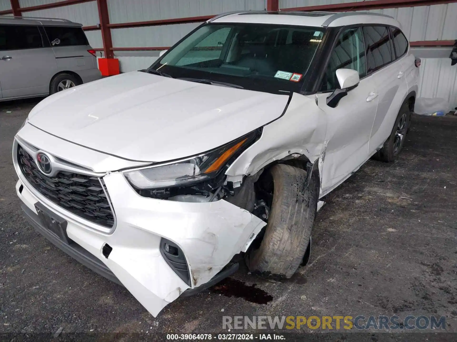 6 Photograph of a damaged car 5TDGZRBH0NS596856 TOYOTA HIGHLANDER 2022