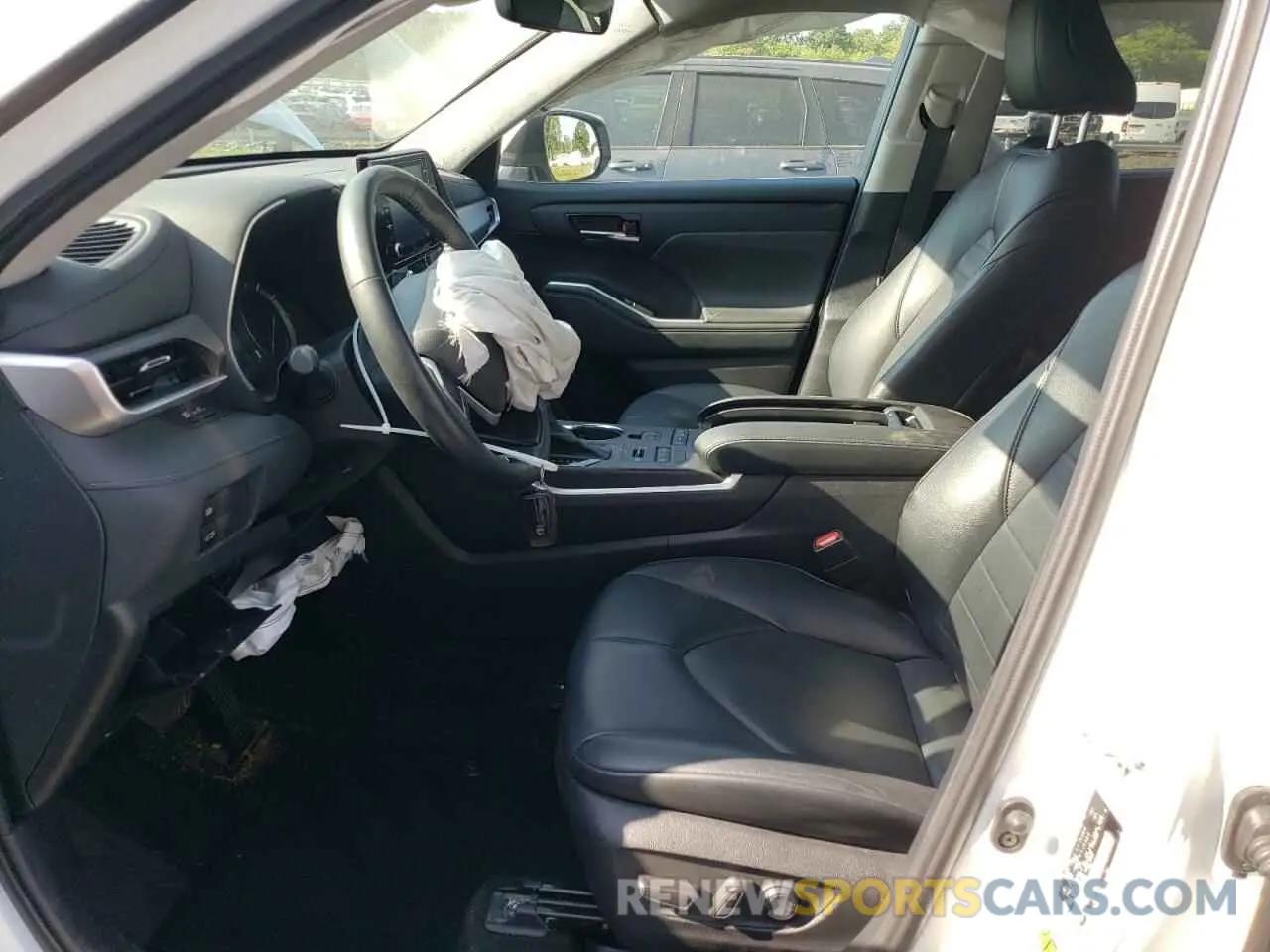 7 Photograph of a damaged car 5TDGZRBH1NS163062 TOYOTA HIGHLANDER 2022