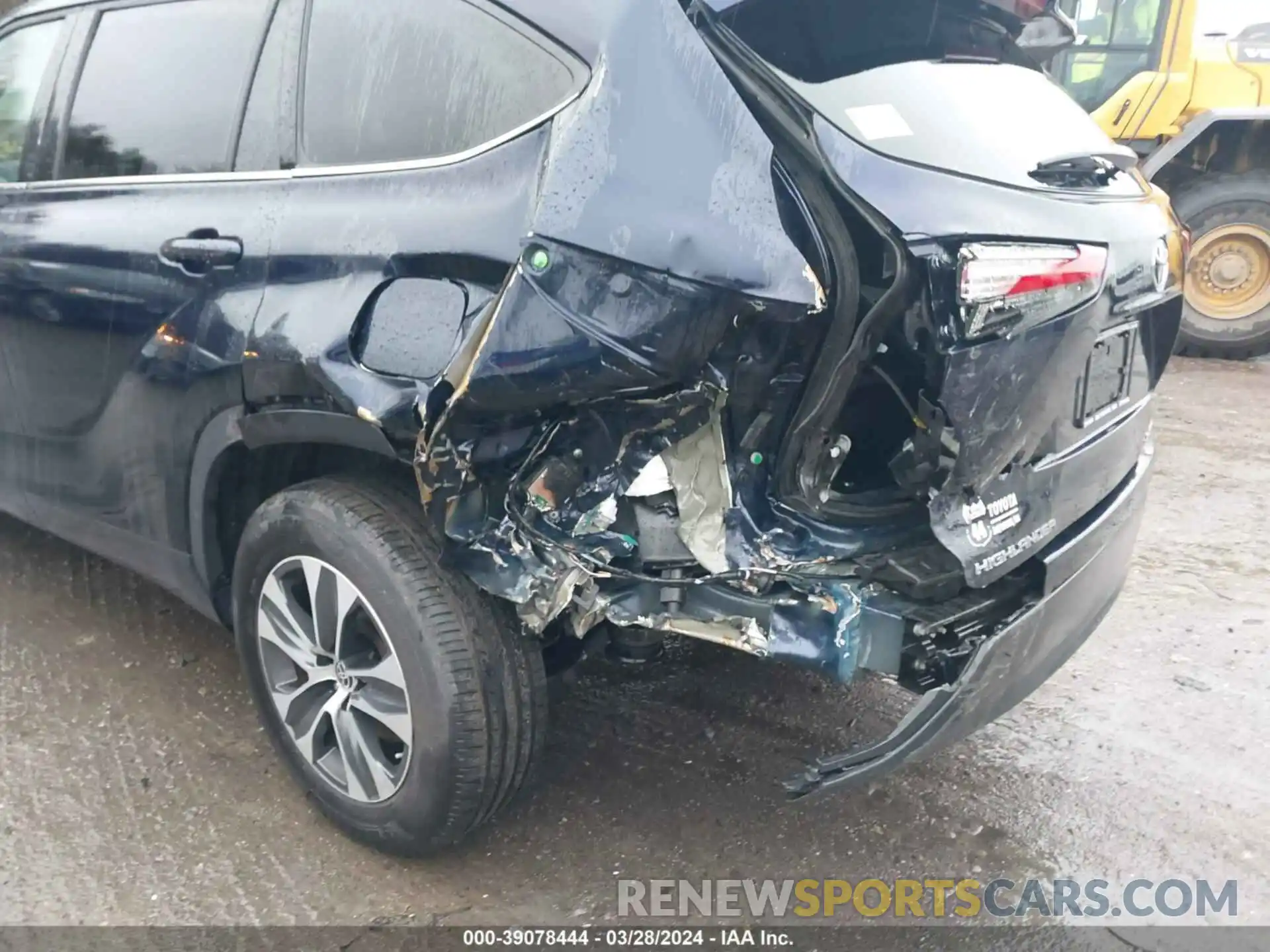 6 Photograph of a damaged car 5TDGZRBH1NS578270 TOYOTA HIGHLANDER 2022