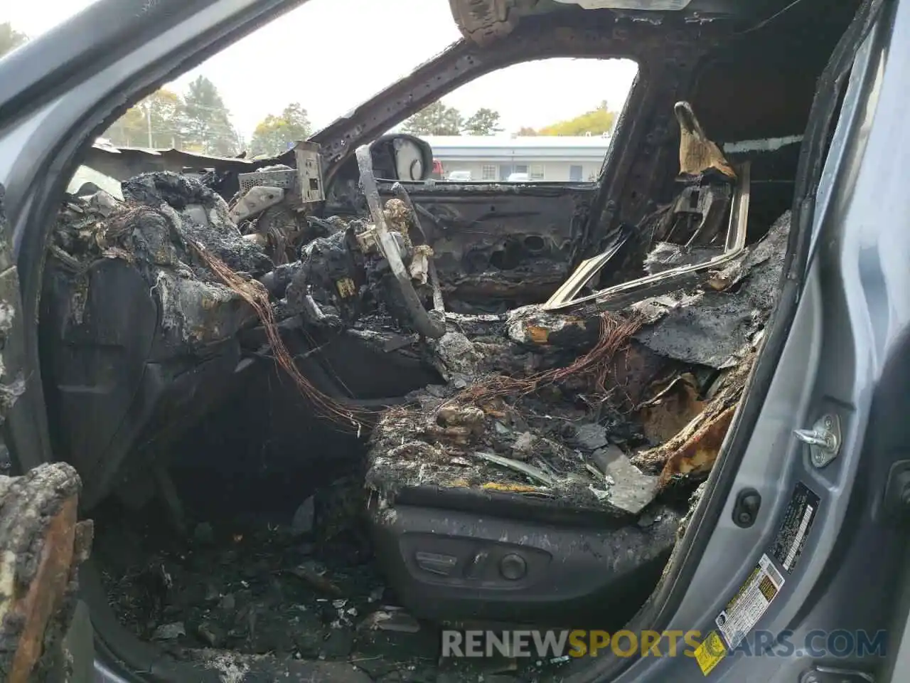 7 Photograph of a damaged car 5TDGZRBH2NS244586 TOYOTA HIGHLANDER 2022