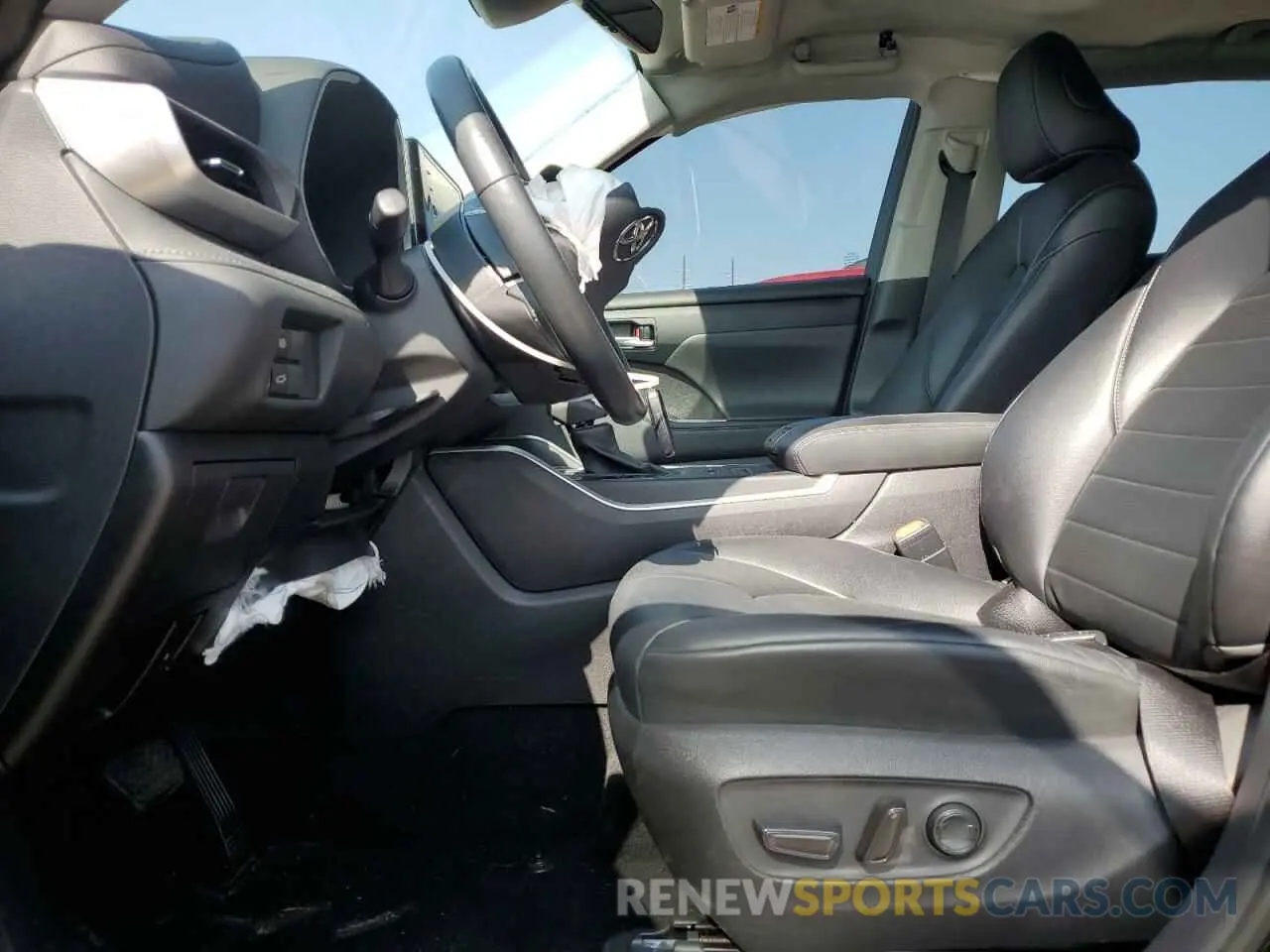 7 Photograph of a damaged car 5TDGZRBH2NS560697 TOYOTA HIGHLANDER 2022