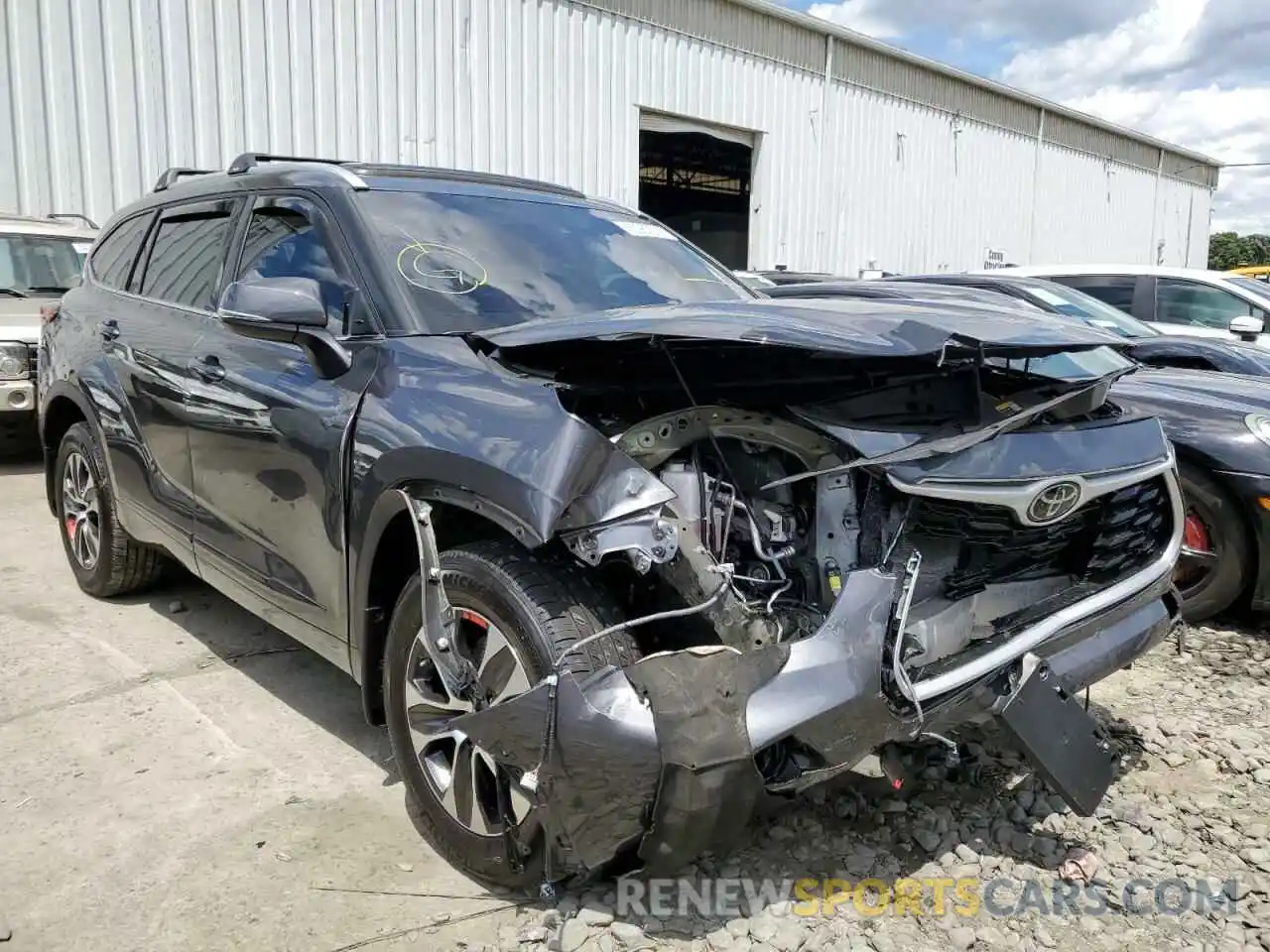 9 Photograph of a damaged car 5TDGZRBH2NS565589 TOYOTA HIGHLANDER 2022