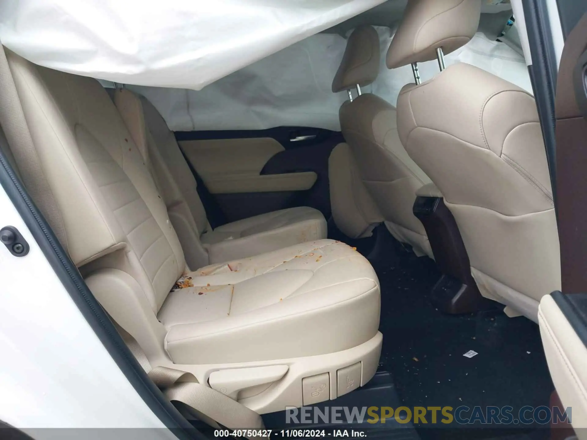 8 Photograph of a damaged car 5TDGZRBH2NS566371 TOYOTA HIGHLANDER 2022