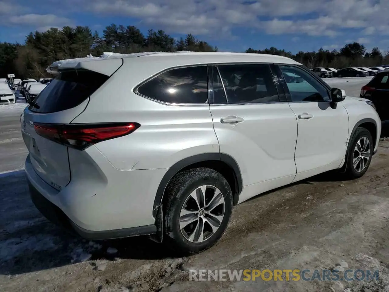 3 Photograph of a damaged car 5TDGZRBH2NS578701 TOYOTA HIGHLANDER 2022