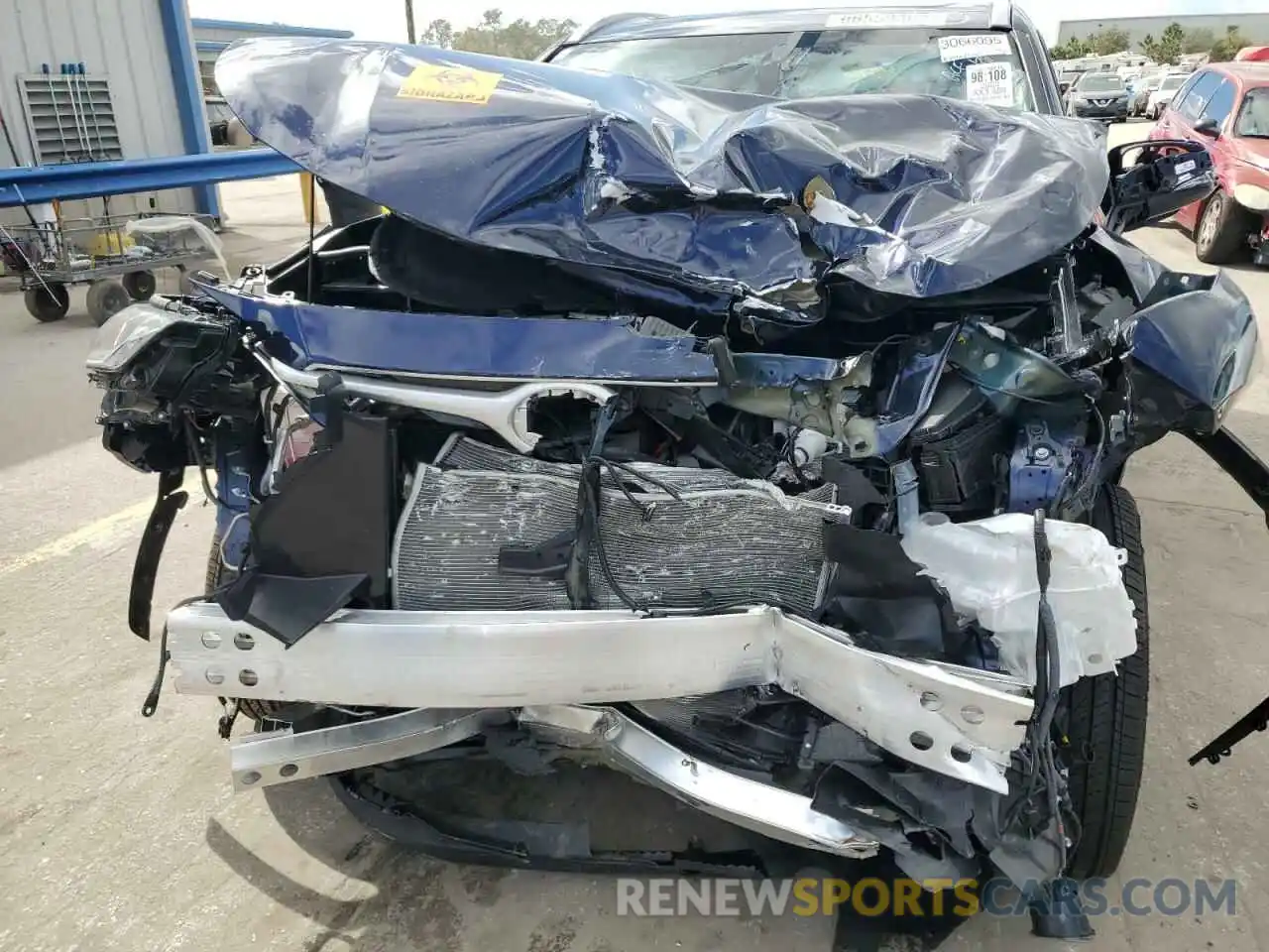 9 Photograph of a damaged car 5TDGZRBH2NS585275 TOYOTA HIGHLANDER 2022